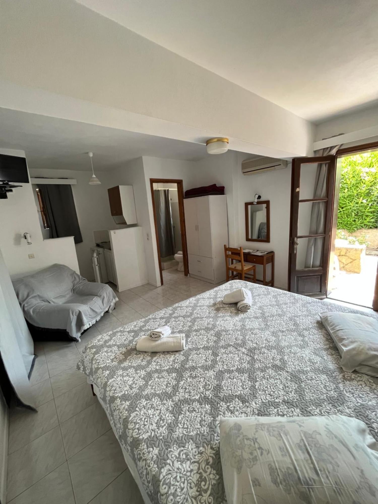 Islands Apartments Πέτρα Εξωτερικό φωτογραφία