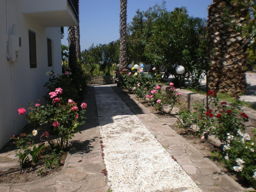 Islands Apartments Πέτρα Εξωτερικό φωτογραφία